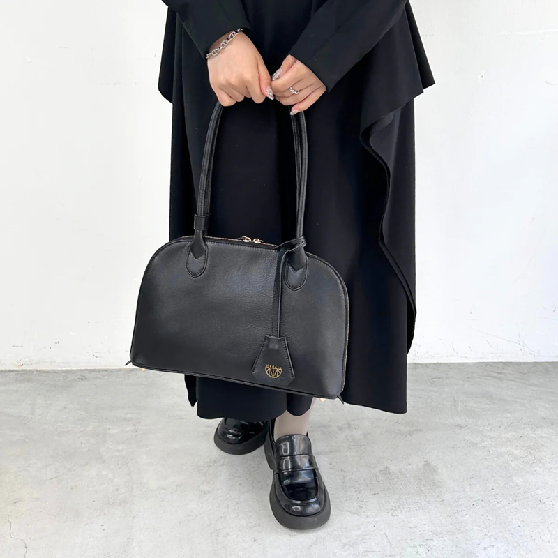 Medelu レザーハンドバック　BK