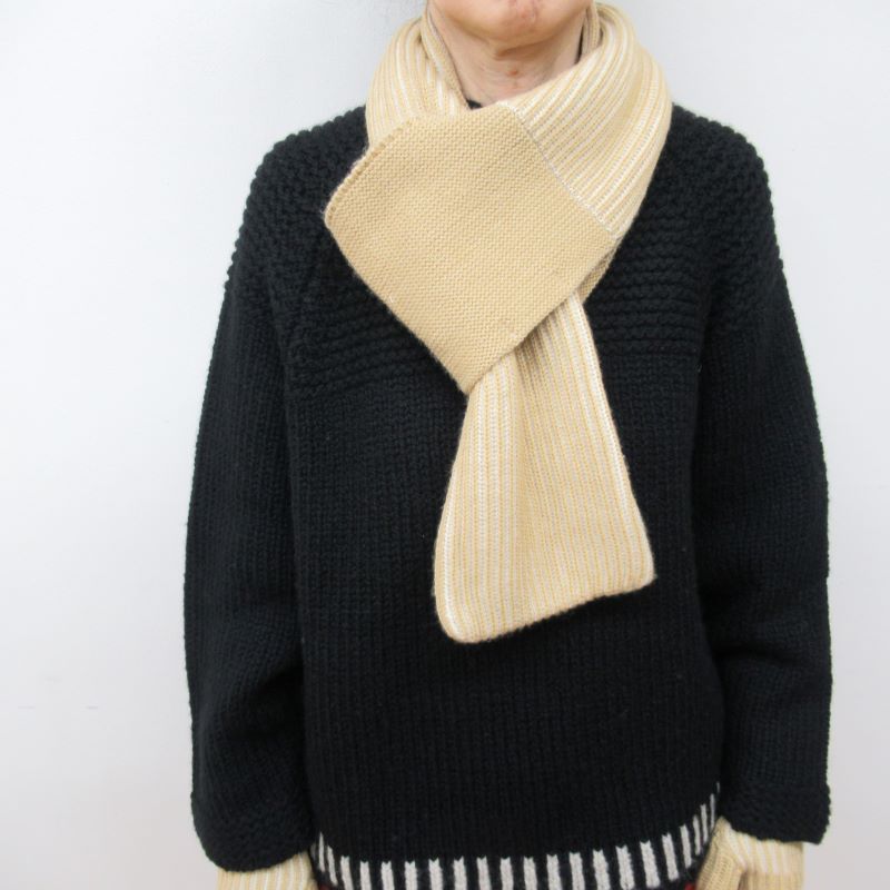 【SALE】 shesay グラデーションカラーのリブミニマフラー BE