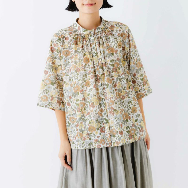 sosotto  LIBERTY PRINTチビ丸衿ゴムシャーリングブラウス6分袖/BR23 【日本製】
