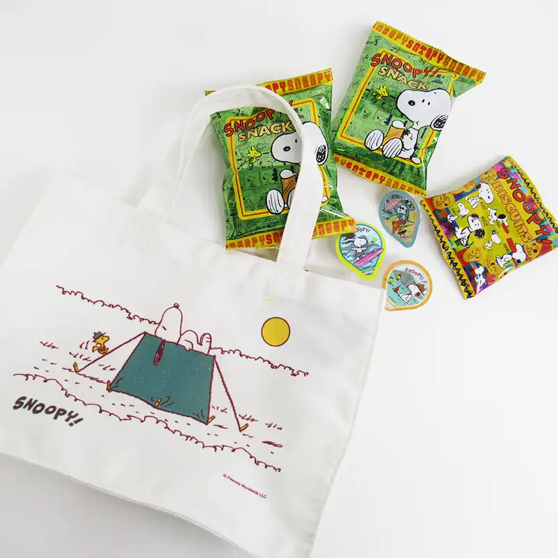 PEANUTS スヌーピー トートバッグ（お菓子詰め合わせ）