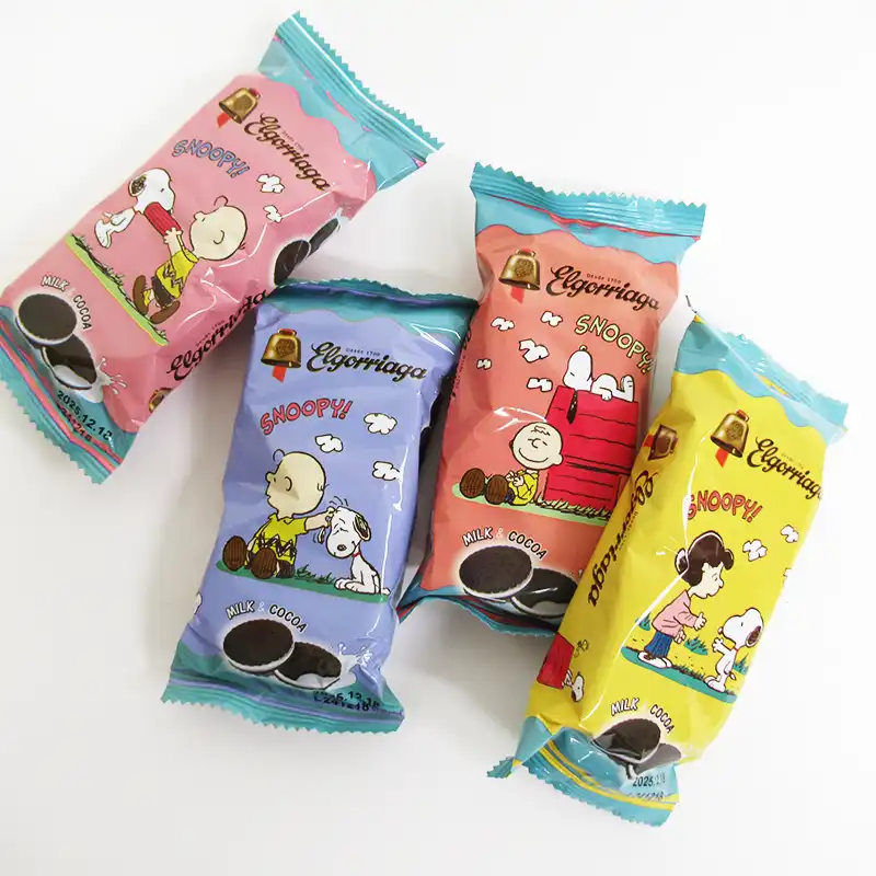 PEANUTS スヌーピー ミルククリームサンドココアビスケット