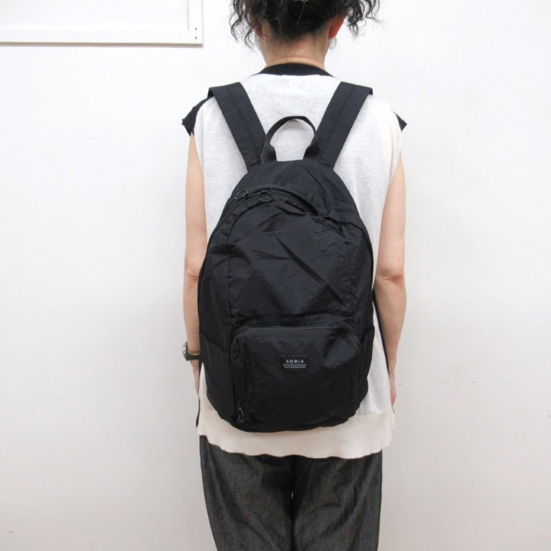 SOBIA マットナイロンポケッタブルリュック BK/623-7011