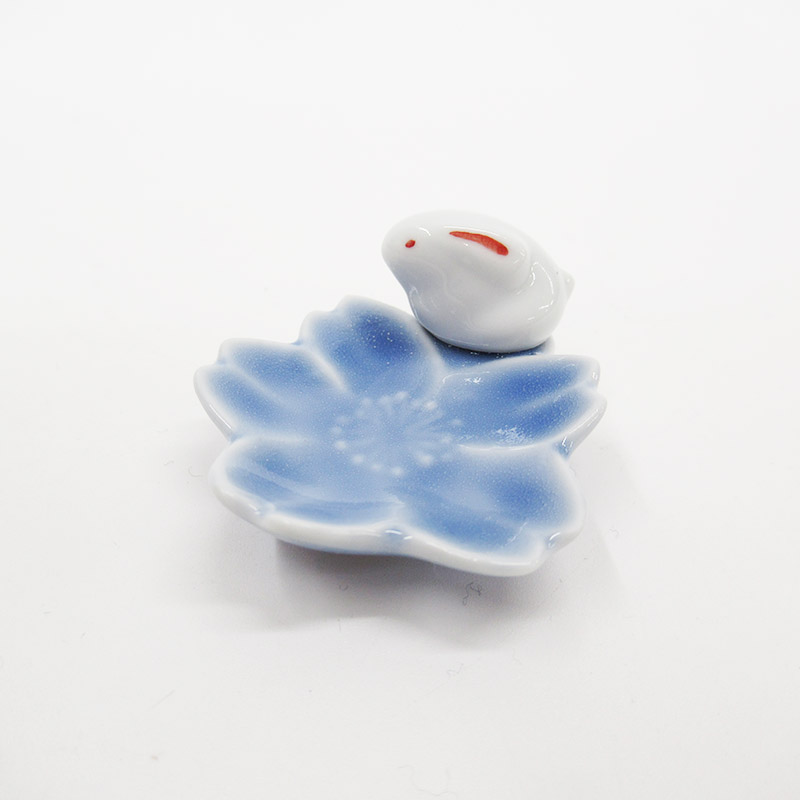 桜うさぎ箸置き ブルー