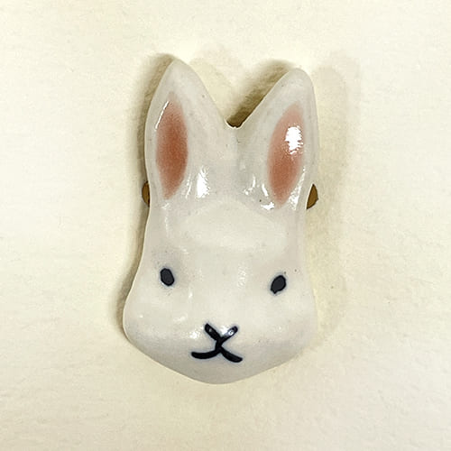 イホシロ窯 ウサギブローチ